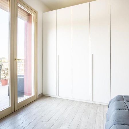 Urban Retreat -Private Parking+Terrace Lejlighed Rom Eksteriør billede