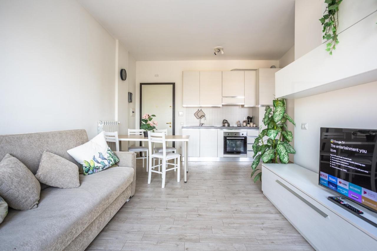 Urban Retreat -Private Parking+Terrace Lejlighed Rom Eksteriør billede