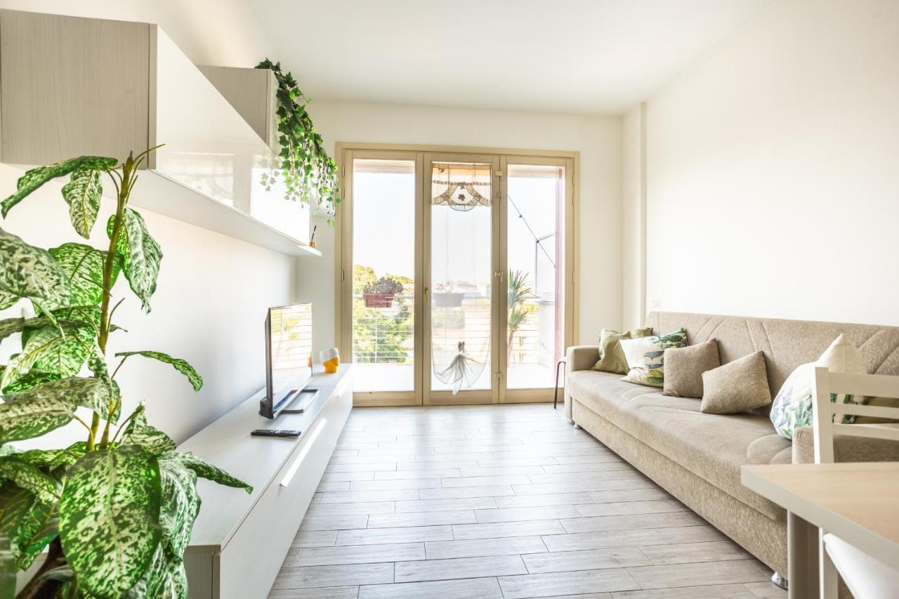 Urban Retreat -Private Parking+Terrace Lejlighed Rom Eksteriør billede